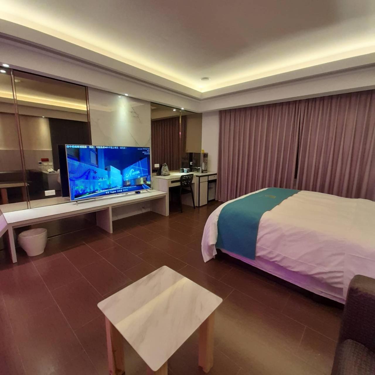King Motel王者 桃園市旅館177號 Eksteriør bilde